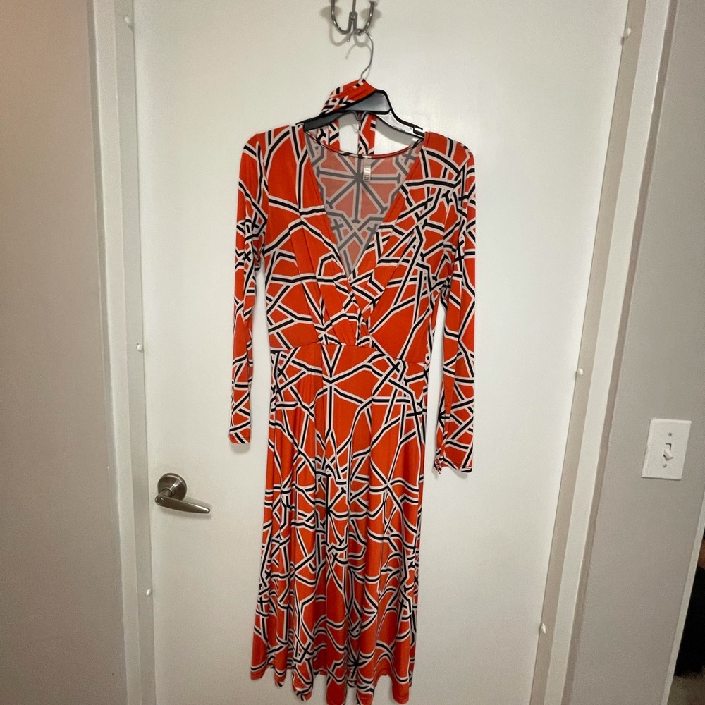 Super cute dress! Nice for work